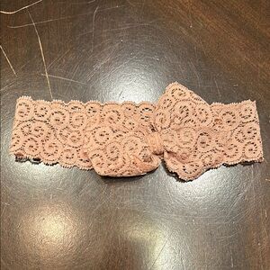 Elegant Lace Headband in Blush Pink